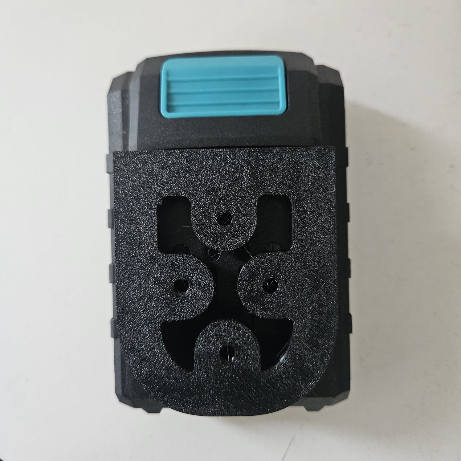 Suport printat 3D pentru baterie Detoolz 20V Li-Ion